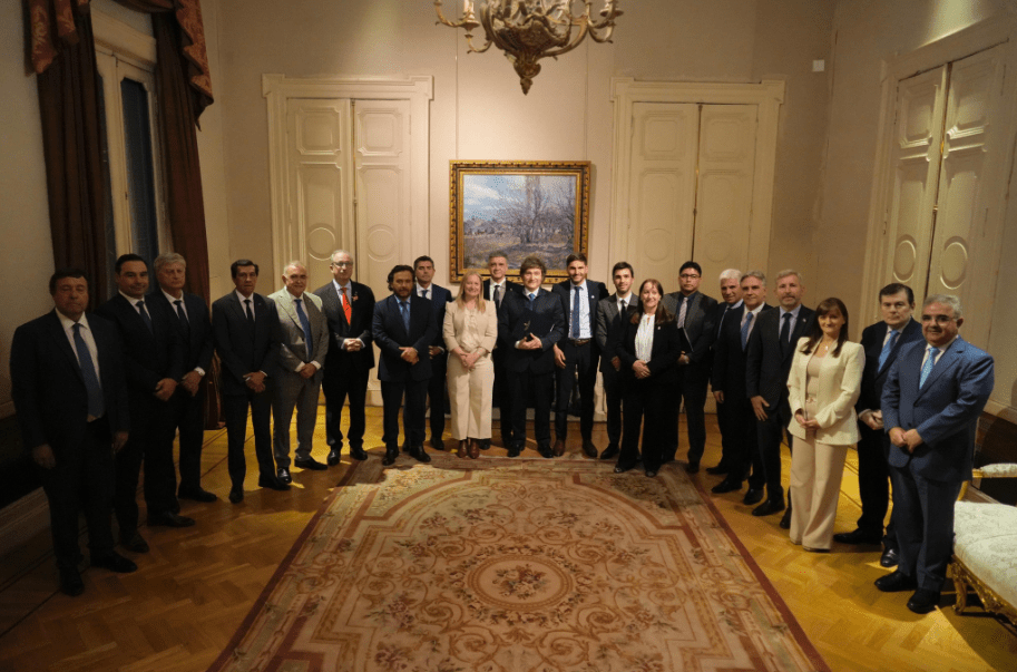 Javier Milei reunido con 20 gobernadores en Casa Rosada